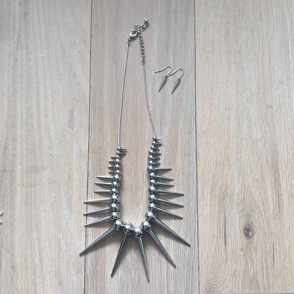 SPIKE BURST NECKLACE & EARRING SET✨SILVER OR GOLD